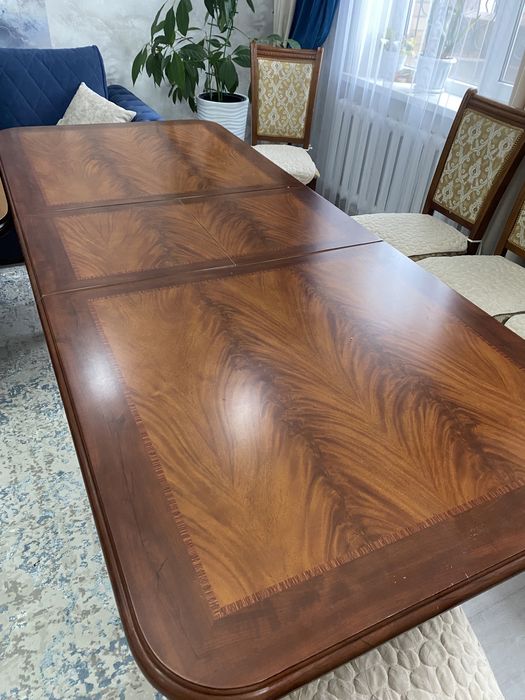 Продам стол для гостей