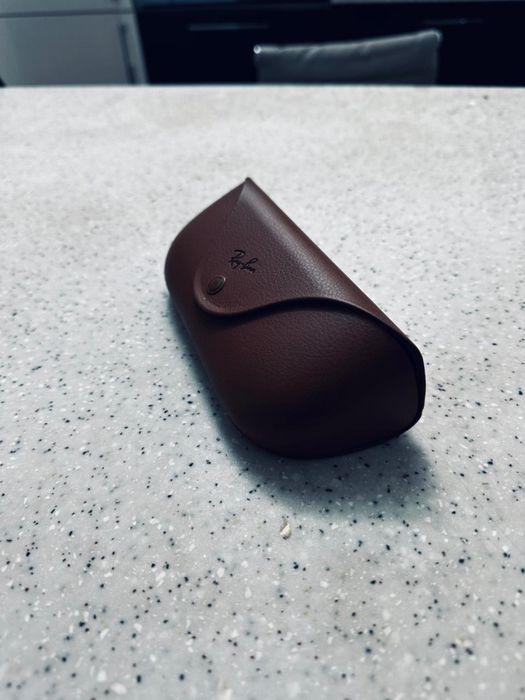 очки Ray-Ban череого цвета, с документами!