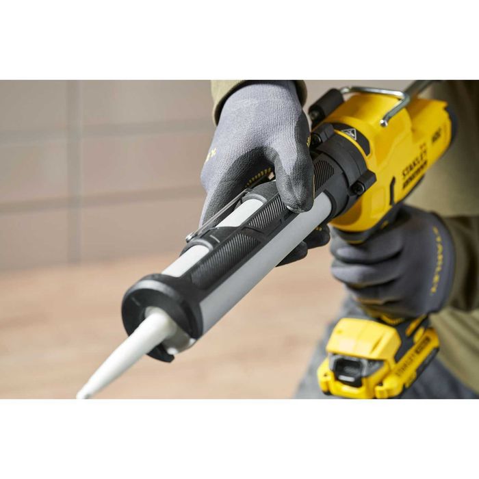 Акумулаторен пистолет за силикон STANLEY SFMCE600B, 20V