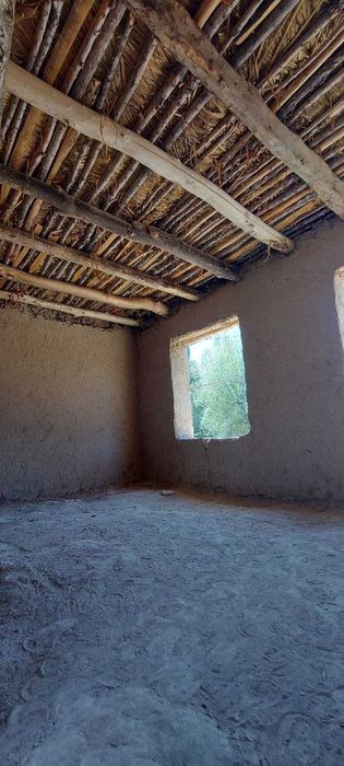 Uy sotiladi 8 so'tik