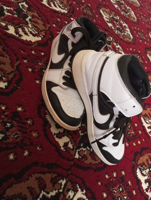 Красовкы АК 38 150 кара 37 размер 180мын180000