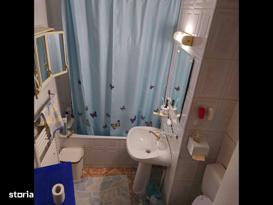 Vând apartament ultracentral.