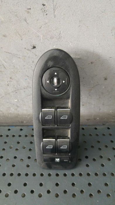 Comenzi butoane geamuri oglinzi ford kuga 1 8m5t14a132ac 3s003188100