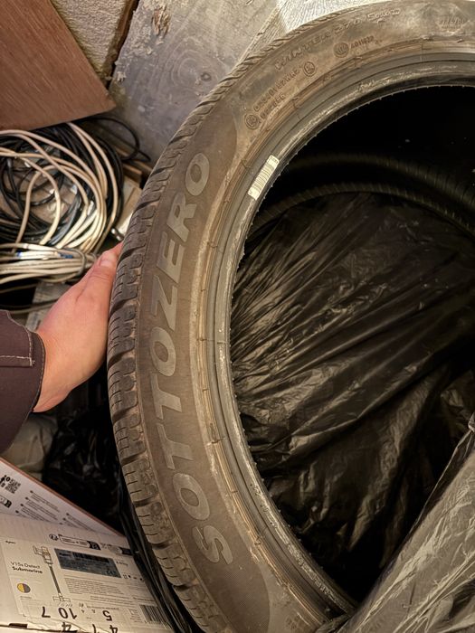 Зимни гуми пирели 285/35/20