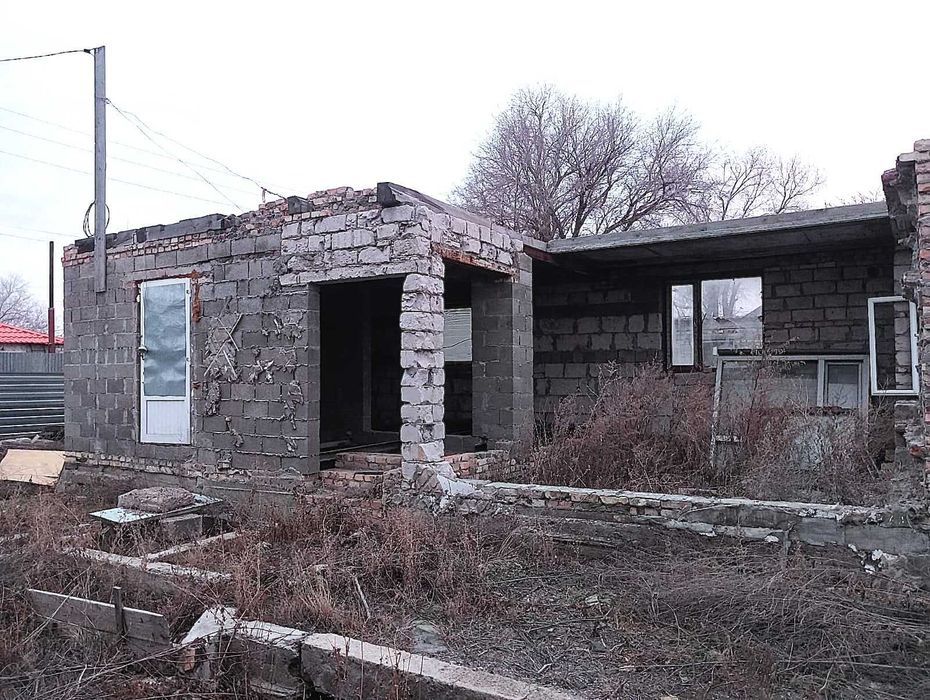 Продам Дом не достроен.