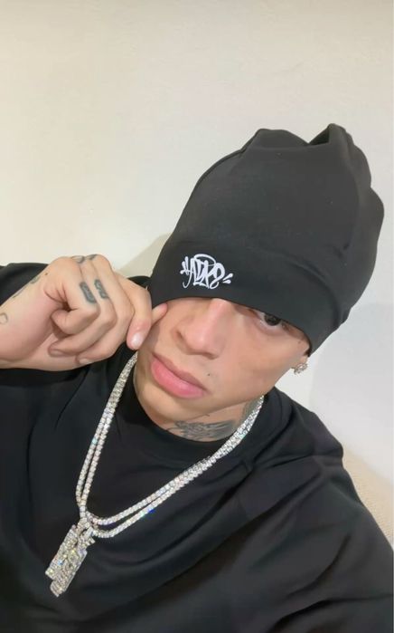 шапка, central cee hat, Syna