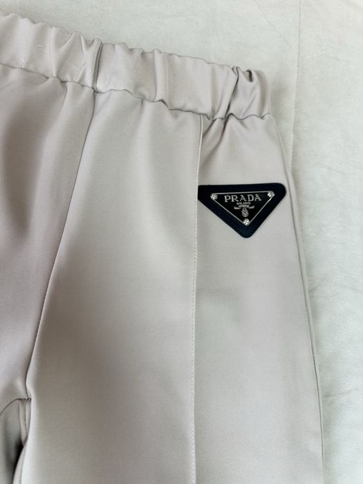 Продам бежевые брюки