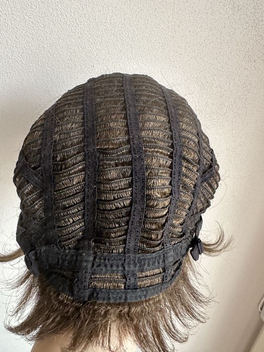 Дамска перука от естествена коса