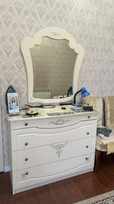 Спальный гарнитур