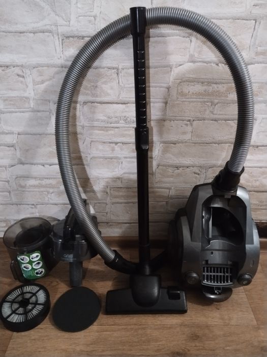 Пылесос Artel 2000Вт.