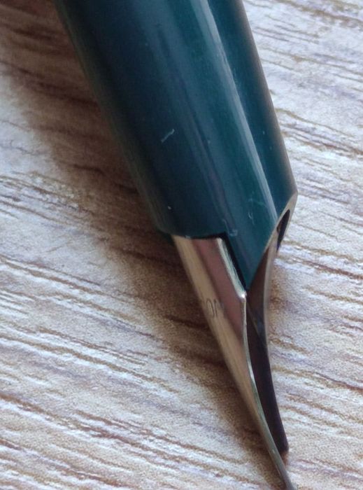 Stilou vintage Inoxcrom 77 (Spania) – Stare foarte buna culoare verde