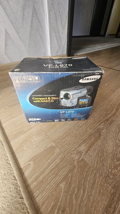 Видеокамера Samsung VP-L870