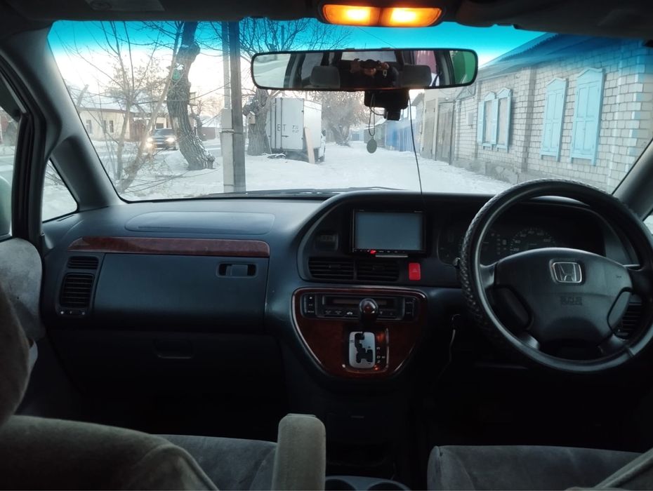 Минивэн Honda odyssey