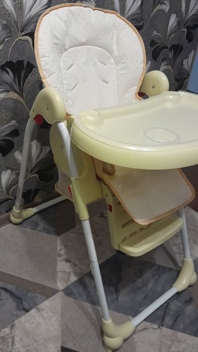 Продам стульчик для кормления