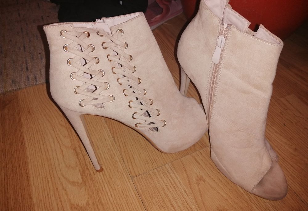 Обувки    на ток