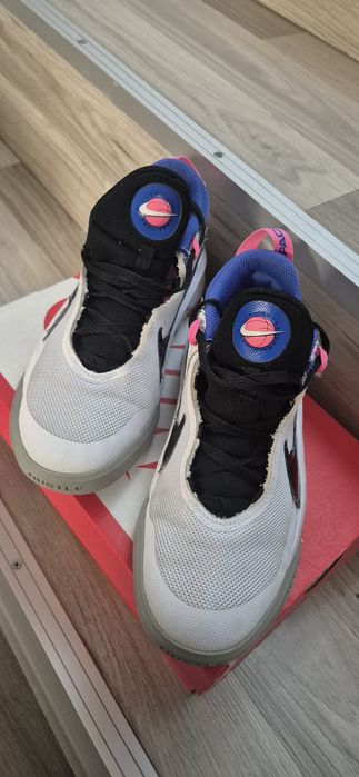 Adidasi Nike copii