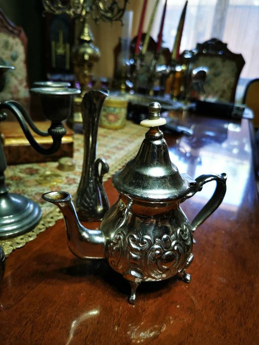 Vand vase argintate/zincate modele deosebite!