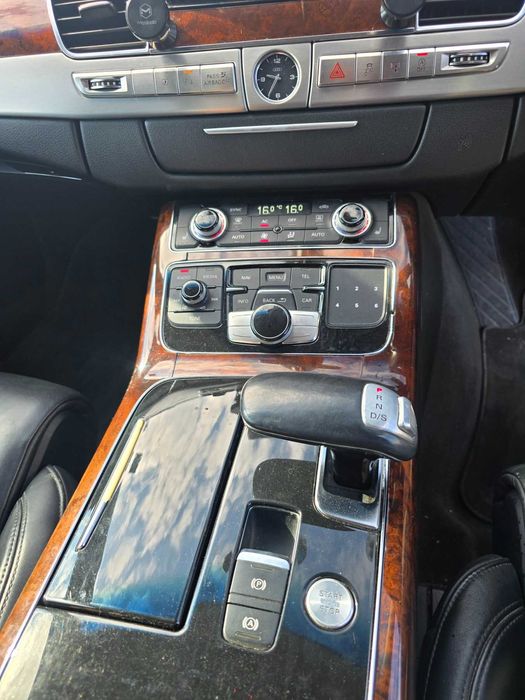 **САМО НА ЧАСТИ***  Audi A8 D4 3.0TDI 250кс, десен волан