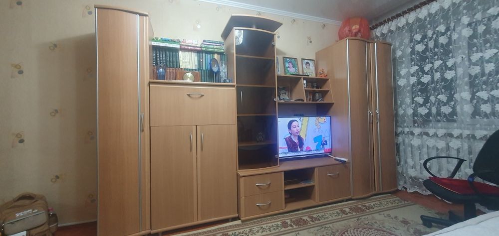 Стенка в отличном состоянии
