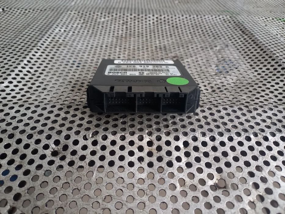 Modul Calculator Senzori Parcare Vw Golf 5 Touran Jetta Caddy Etc. Cod 1K0919283A