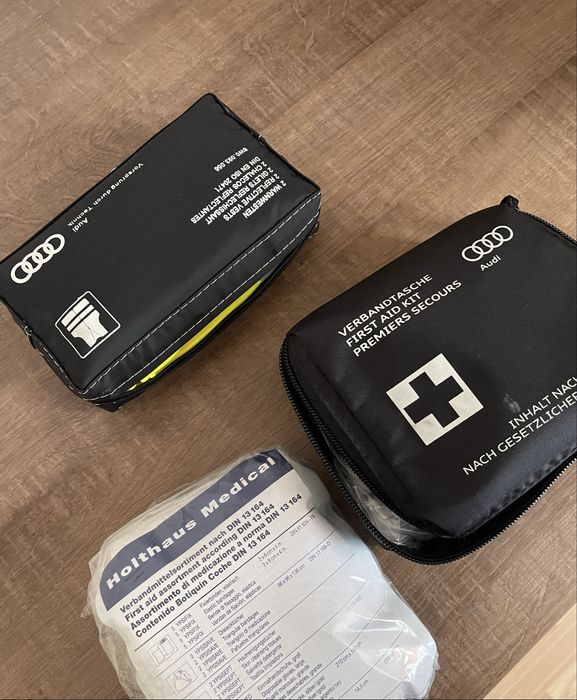 Аптечка Audi оригинал