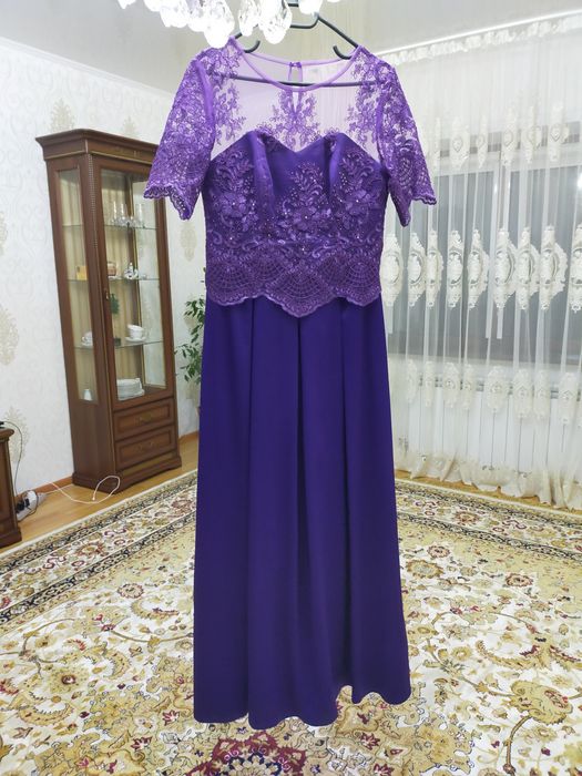 Вечерние платья в отличном состоянии