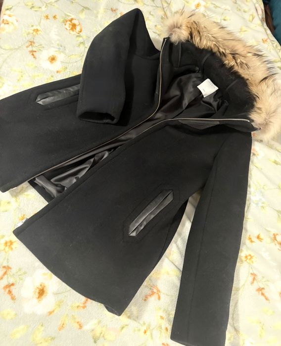 Ново черно палто на Sandro