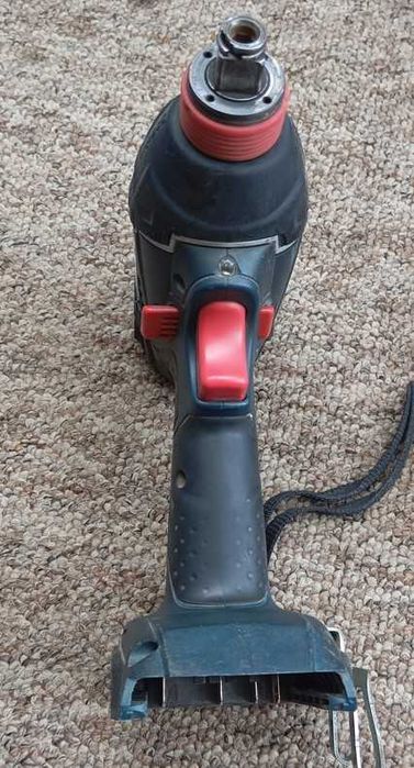 Pistol impact Bosch GDX 18 V-LI Professional posibil defect