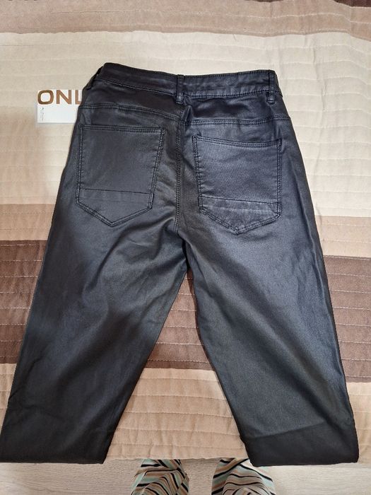 Pantaloni Only mărimea S și L- lungi