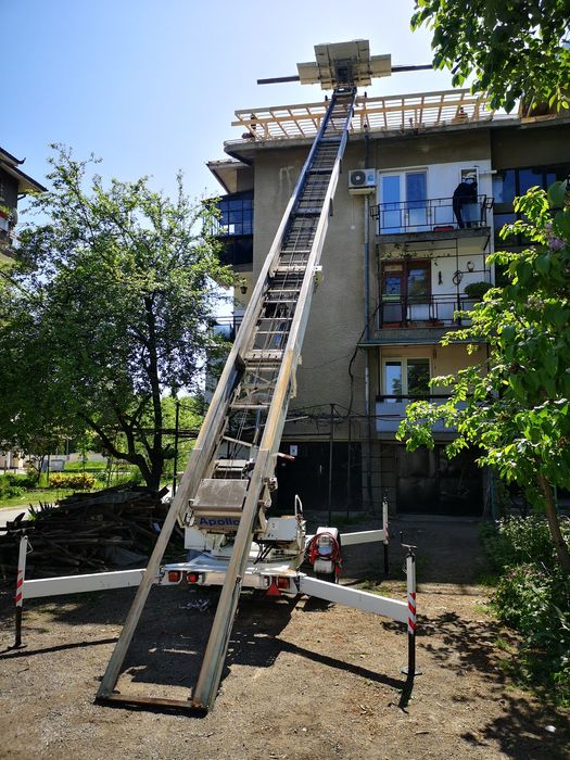 Мобилен хаспел, строителен подемник под наем.