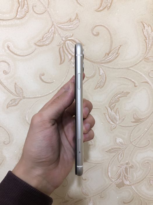 Iphone 11 sotiladi