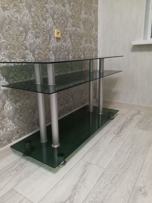 Подставка под телевизор стеклянная