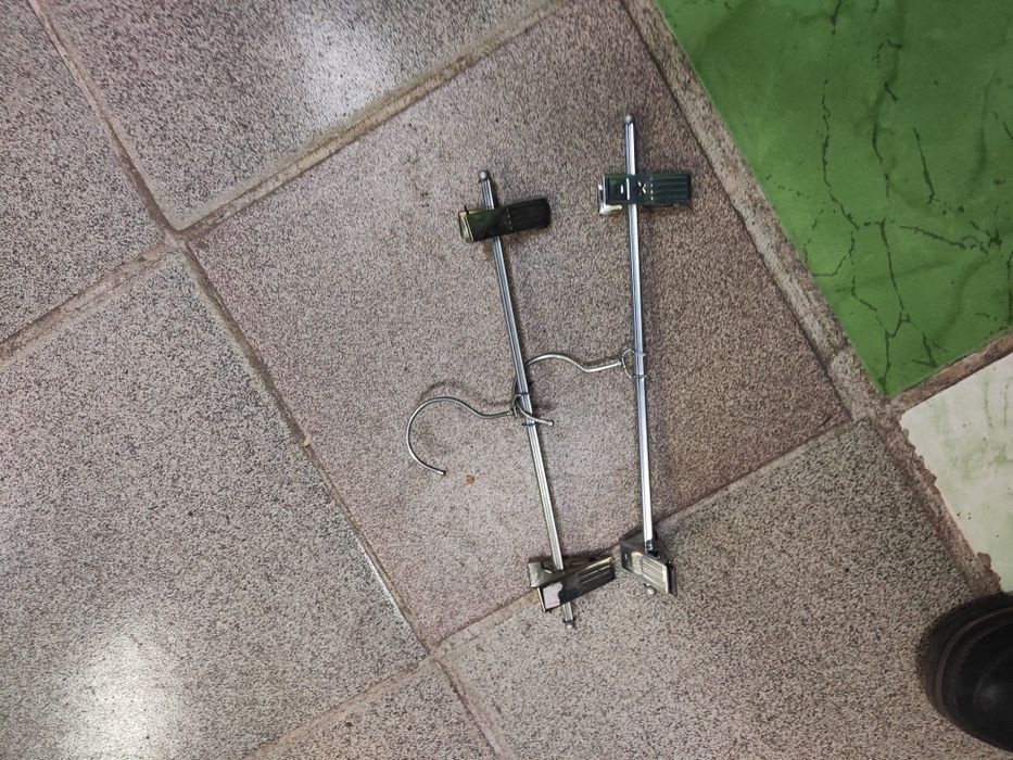 Металлические вешалки