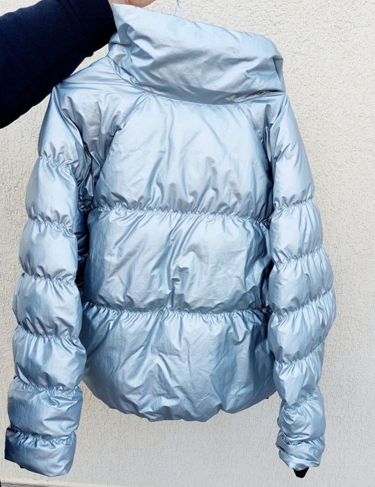 Geacă NIKE , model deosebit noua