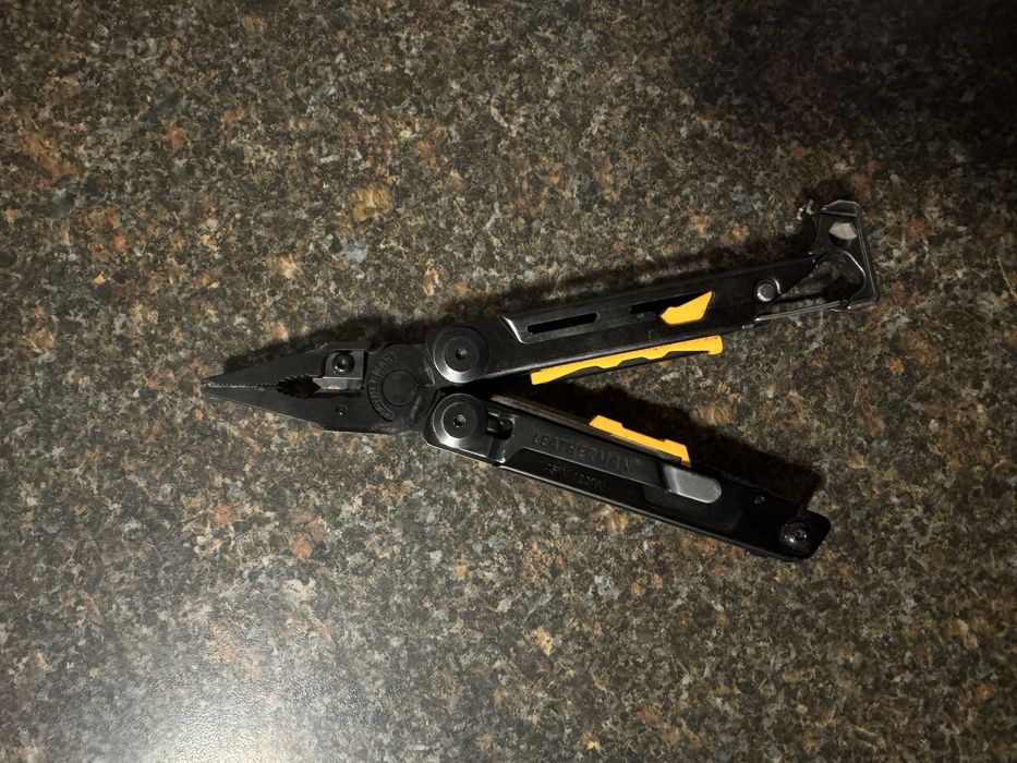 Leatherman Signal unealta multifunctionala
