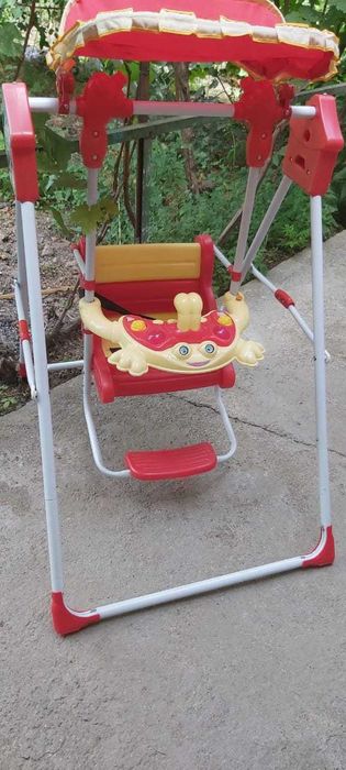 Детская музыкальная качеля