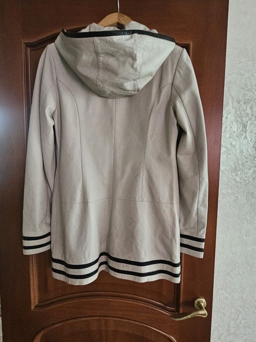 Кожаная куртка продам