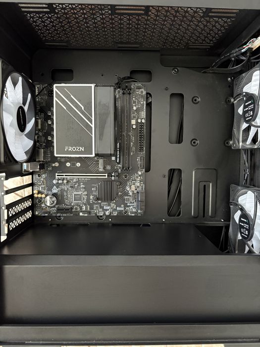Kit Intel i5-12400F + MSI H610M-E DDR4+ ID-Cooling FROZN A400 ARGB + Deepcool Matrexx 40 3 FANS