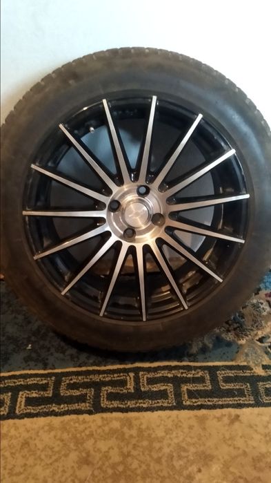 Мерседес диски 17 вместе с балоном