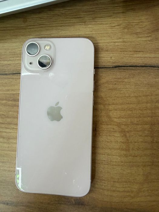 Телефон Iphone 13
