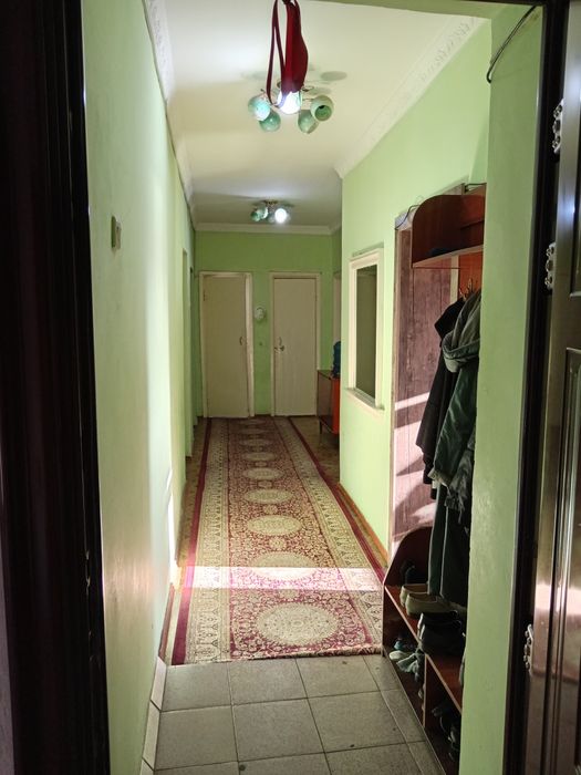 Продаётся дом в центре города, локация: Ж.Д вокзал. Ориентир:Яккасар