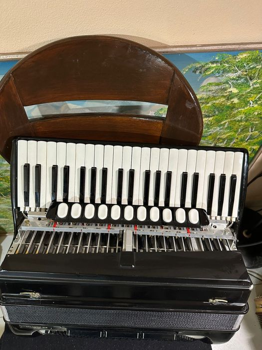 Acordeon Hohner Atlantic IV
