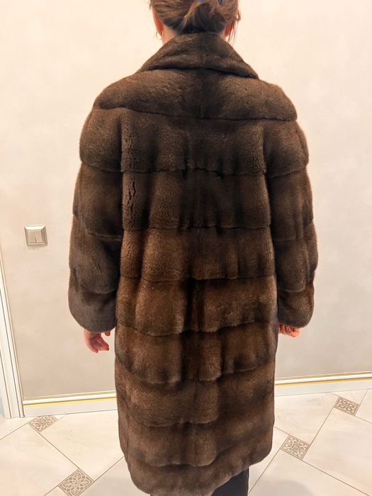 Продам шубу норковую греческая
