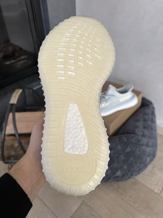 Adidas Yeezy Boost 350 V2 Cloud White