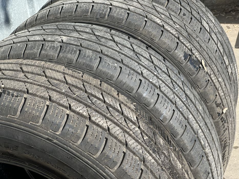 215/70/16 SUV Зимни гуми