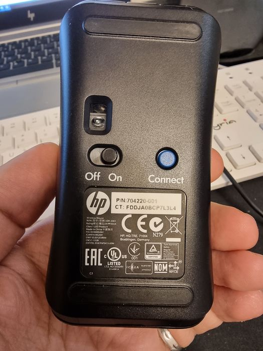 vand kit mouse si tastatura HP WIRELESS