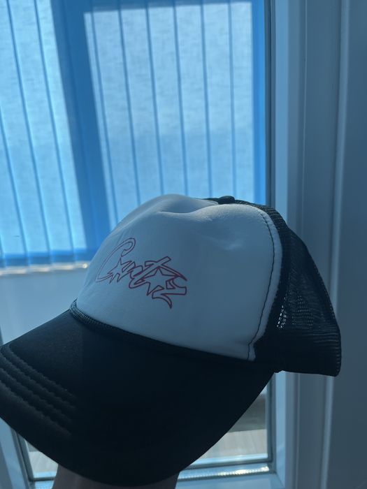 Sapci corteiz noul model