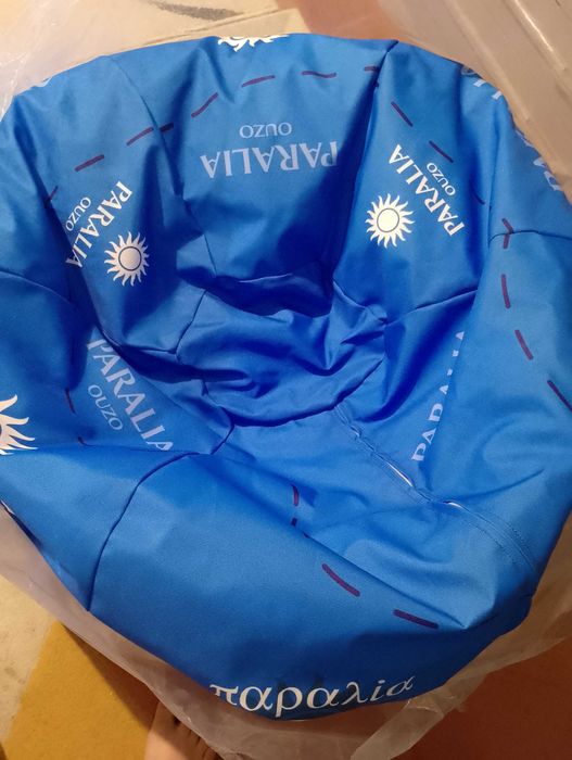 Голям пуф барбарон тип футболна топка