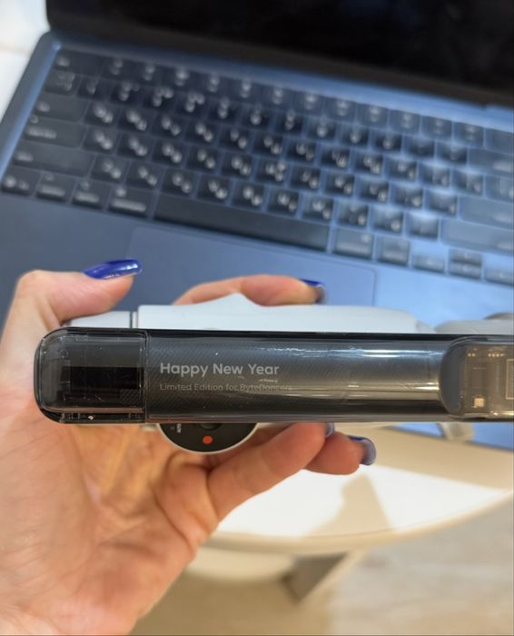 Стабилизатор Insta360 Flow Pro с функцией NFC