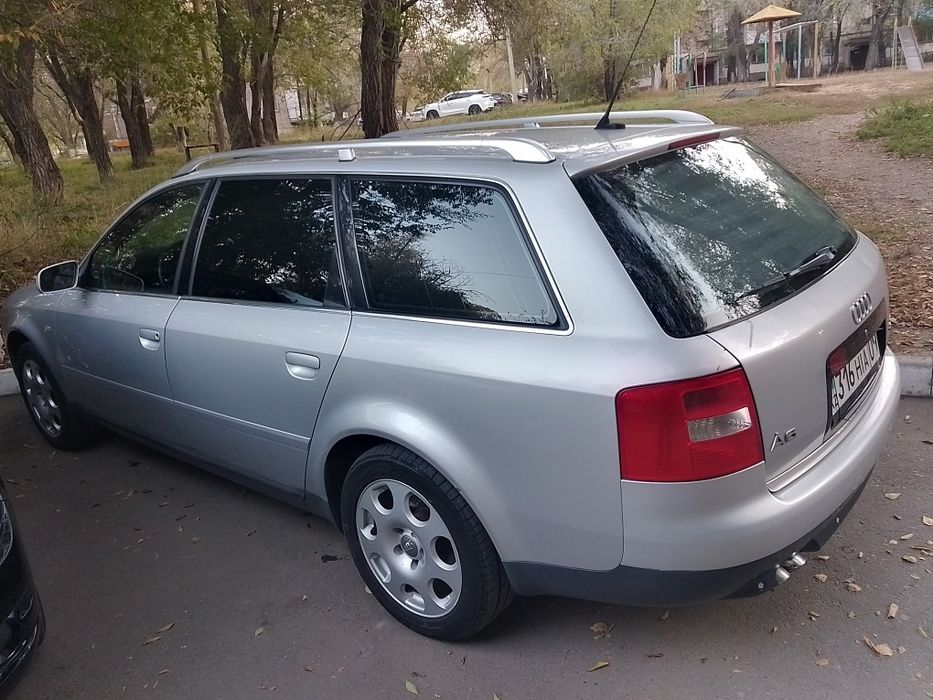Автомобиль Ауди А6 С5